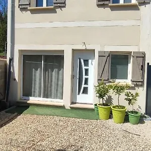 Petite Maison Sur Les Traces De Gogh Hébergement de vacances